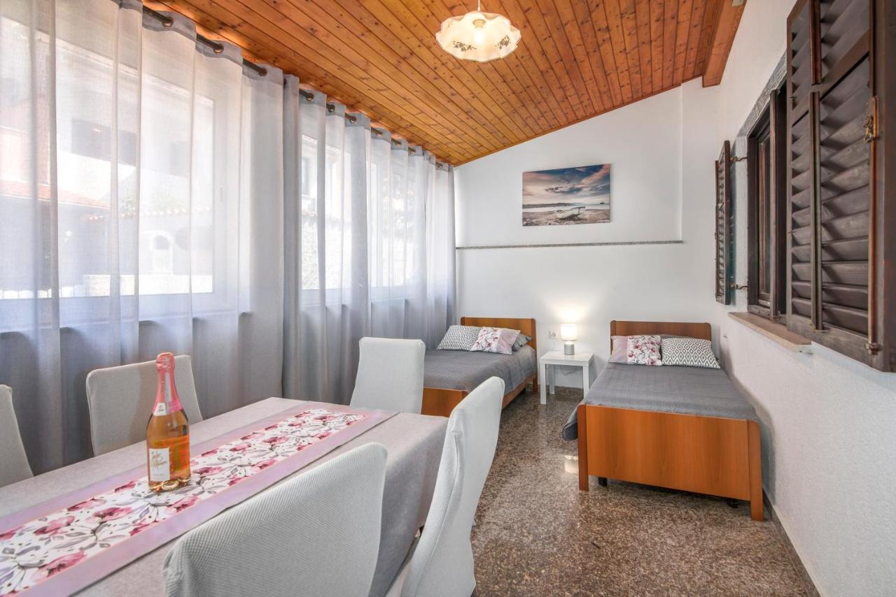 Apartment Palma プーラ エクステリア 写真