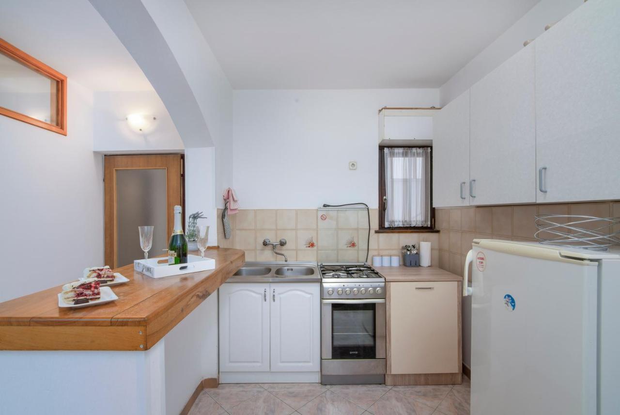 Apartment Palma プーラ エクステリア 写真